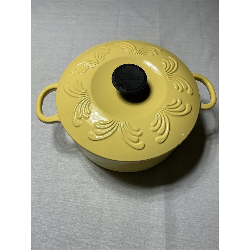 Vintage Chantal Dutch Oven 4 Qt Enameled Cast Iron Yellow Colorway/ Marigold